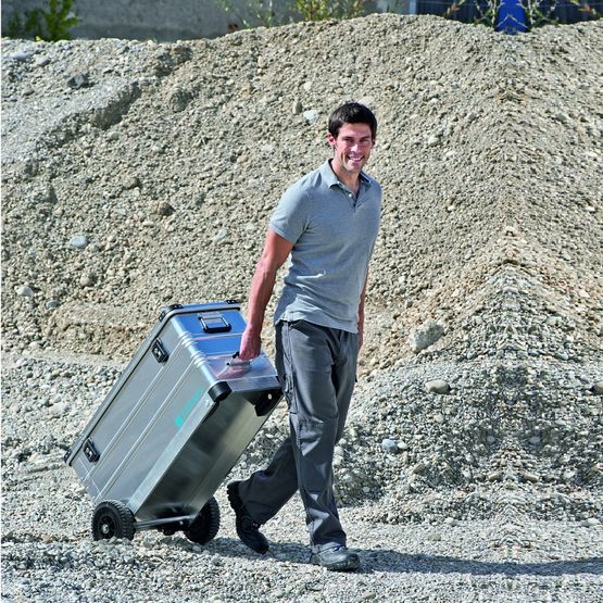 Verrijdbare kist van Zarges