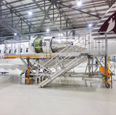 Állítható magasságú hajtómű-dokk a CL300, 605 és Global Express típushoz.