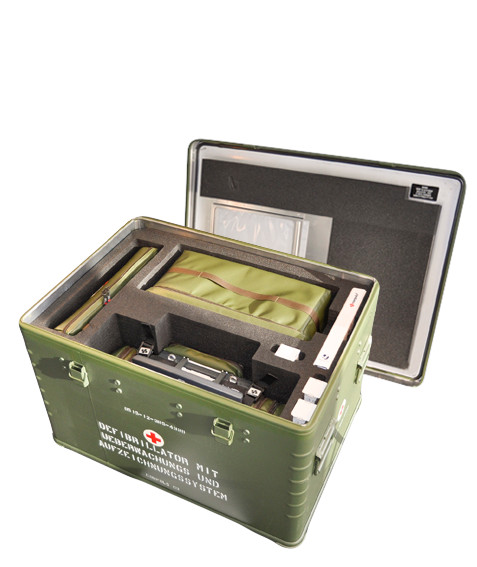 Geöffnete Transportkiste von corpuls und ZARGES als BY-Transportkiste für Bundeswehr